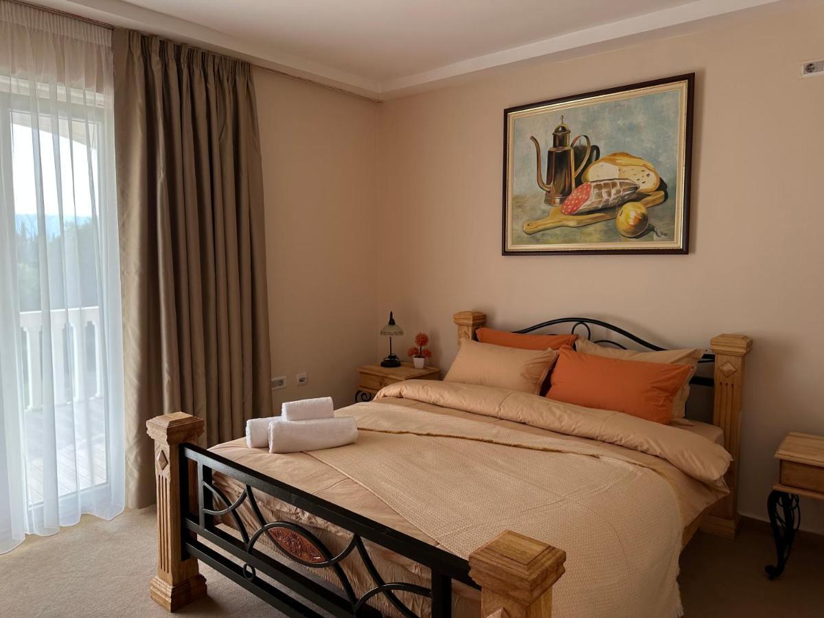 Vila Danica Tivat Apartment ภายนอก รูปภาพ