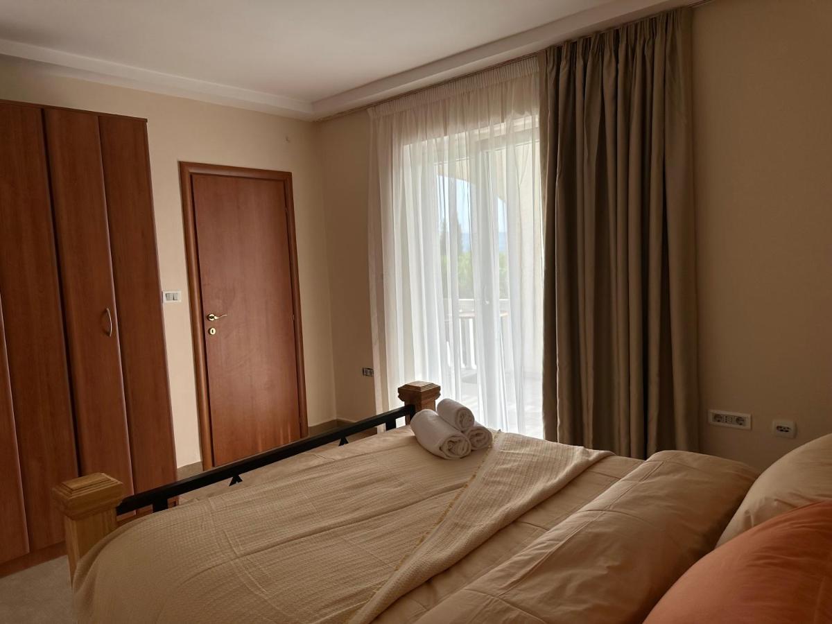 Vila Danica Tivat Apartment ภายนอก รูปภาพ