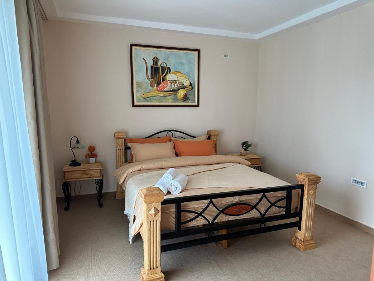 Vila Danica Tivat Apartment ภายนอก รูปภาพ