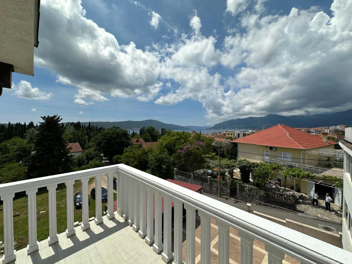 Vila Danica Tivat Apartment ภายนอก รูปภาพ