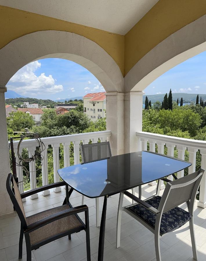 Vila Danica Tivat Apartment ภายนอก รูปภาพ