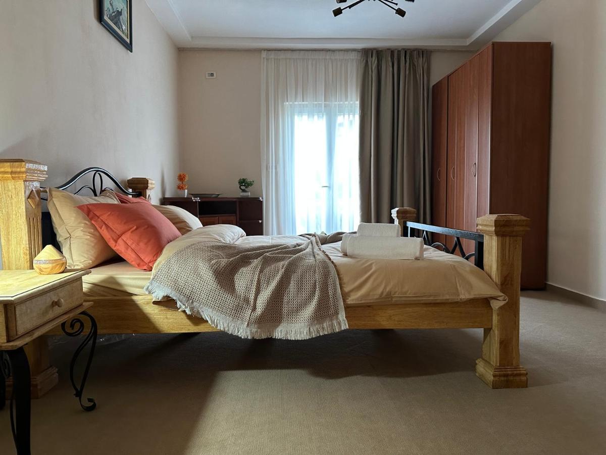 Vila Danica Tivat Apartment ภายนอก รูปภาพ