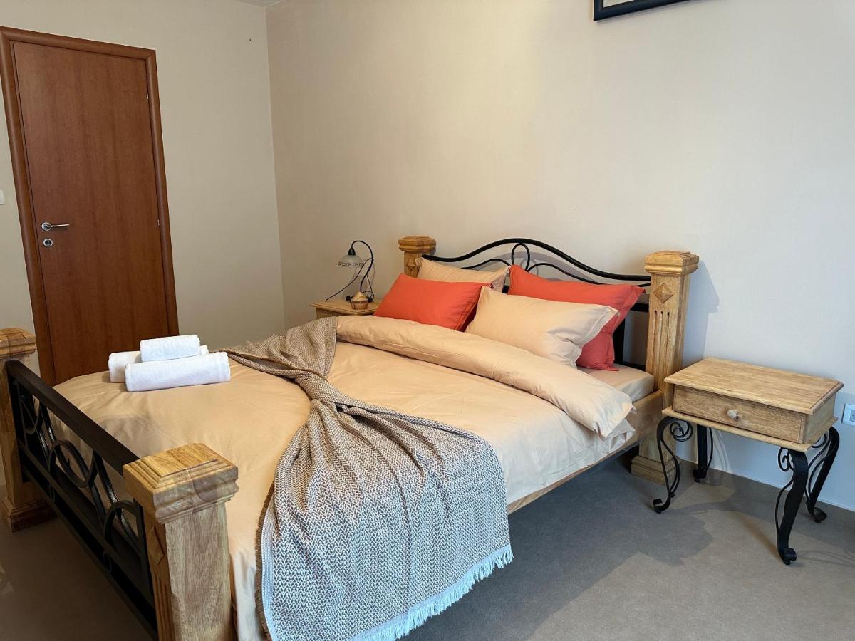 Vila Danica Tivat Apartment ภายนอก รูปภาพ