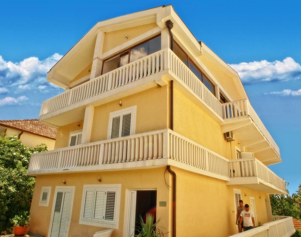 Vila Danica Tivat Apartment ภายนอก รูปภาพ